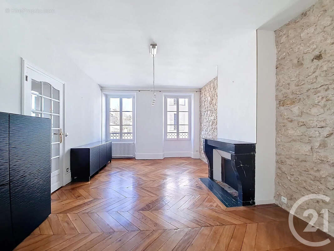 Maison à MELUN