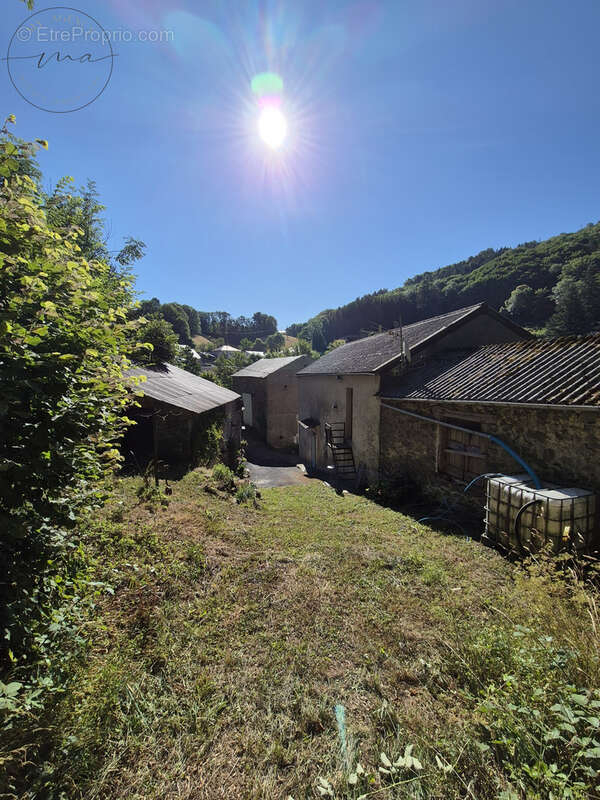 Maison à LACAUNE