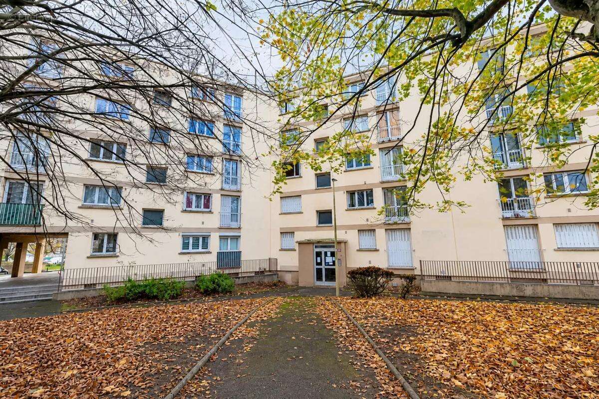 Lumineux studio sans vis-à-vis à Garges-lès-Gonesse - photo 14