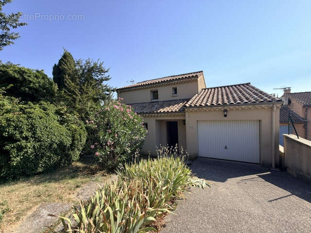 Maison familiale de 4 chambres à Visan (84820)   Confort, espace et qualité de vie - photo 3
