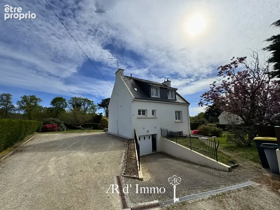 Maison avec sous-sol sur 2 400 m² - Calme campagne - Névez - photo 16