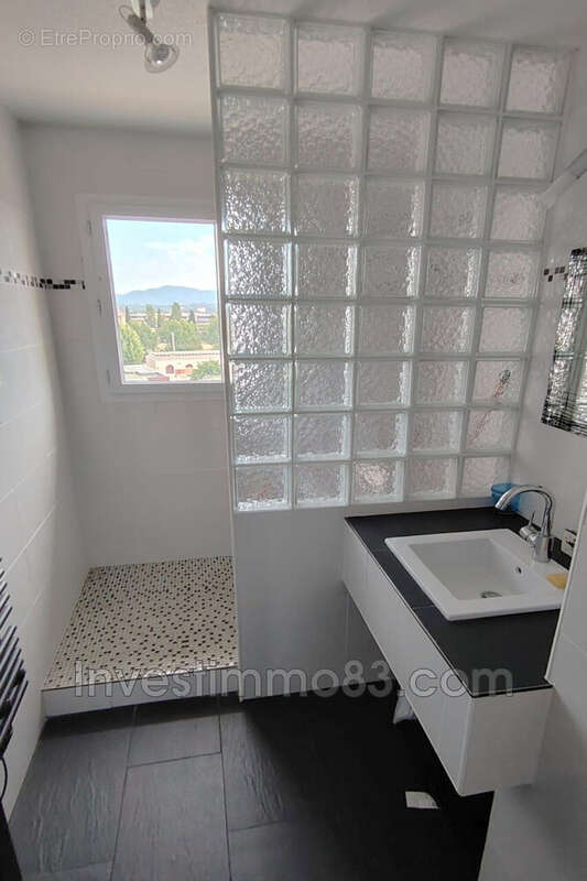 Appartement à SAINT-RAPHAEL