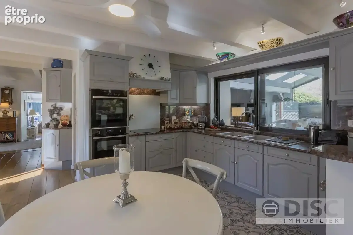 Propriété de charme avec piscine, jacuzzi et 7 hectares dans un environnement préservé - photo 7
