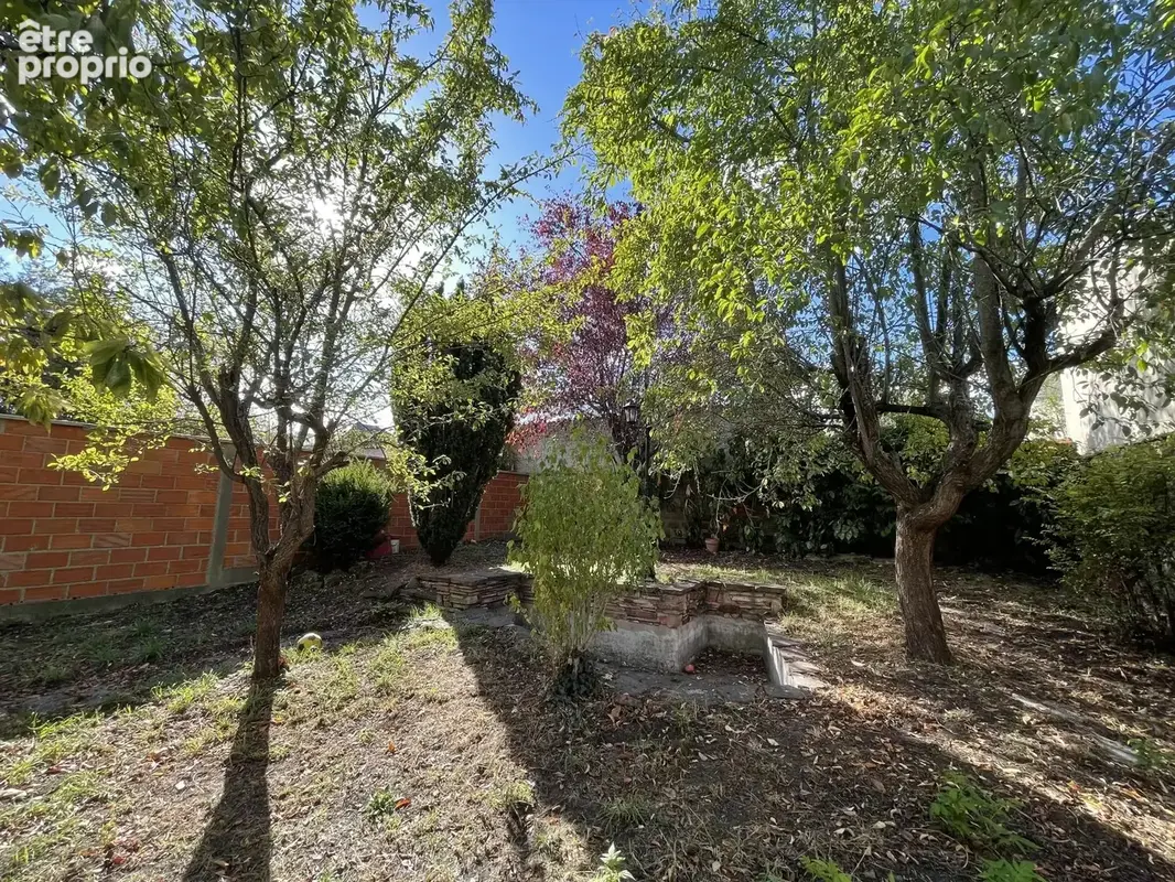 DRANCY - LES OISEAUX - Pavillon familial - 122m2 - 4 chambres - garage et grand jardin - proche gare RER B Drancy - photo 4