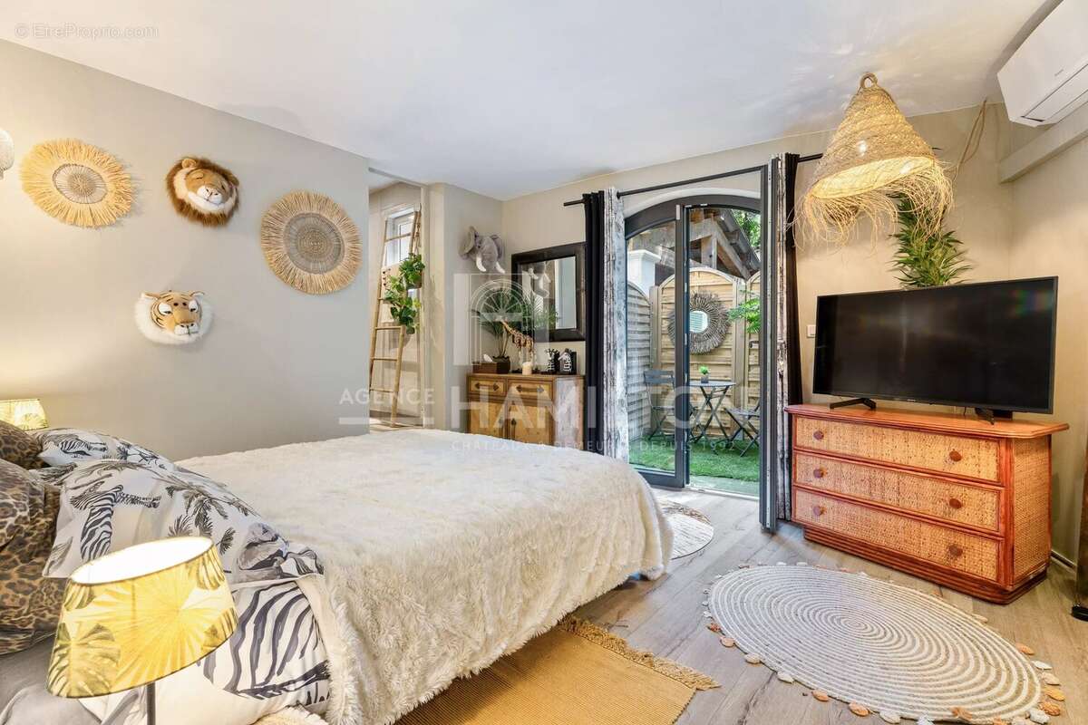 Maison à ROQUEFORT-LES-PINS