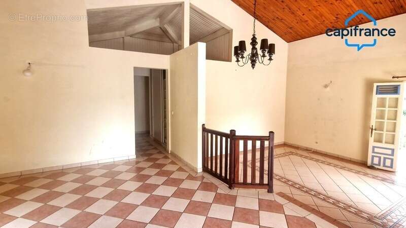Maison à LE LAMENTIN