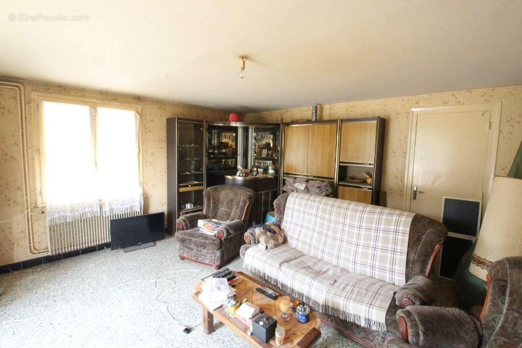 Appartement à BRANGES