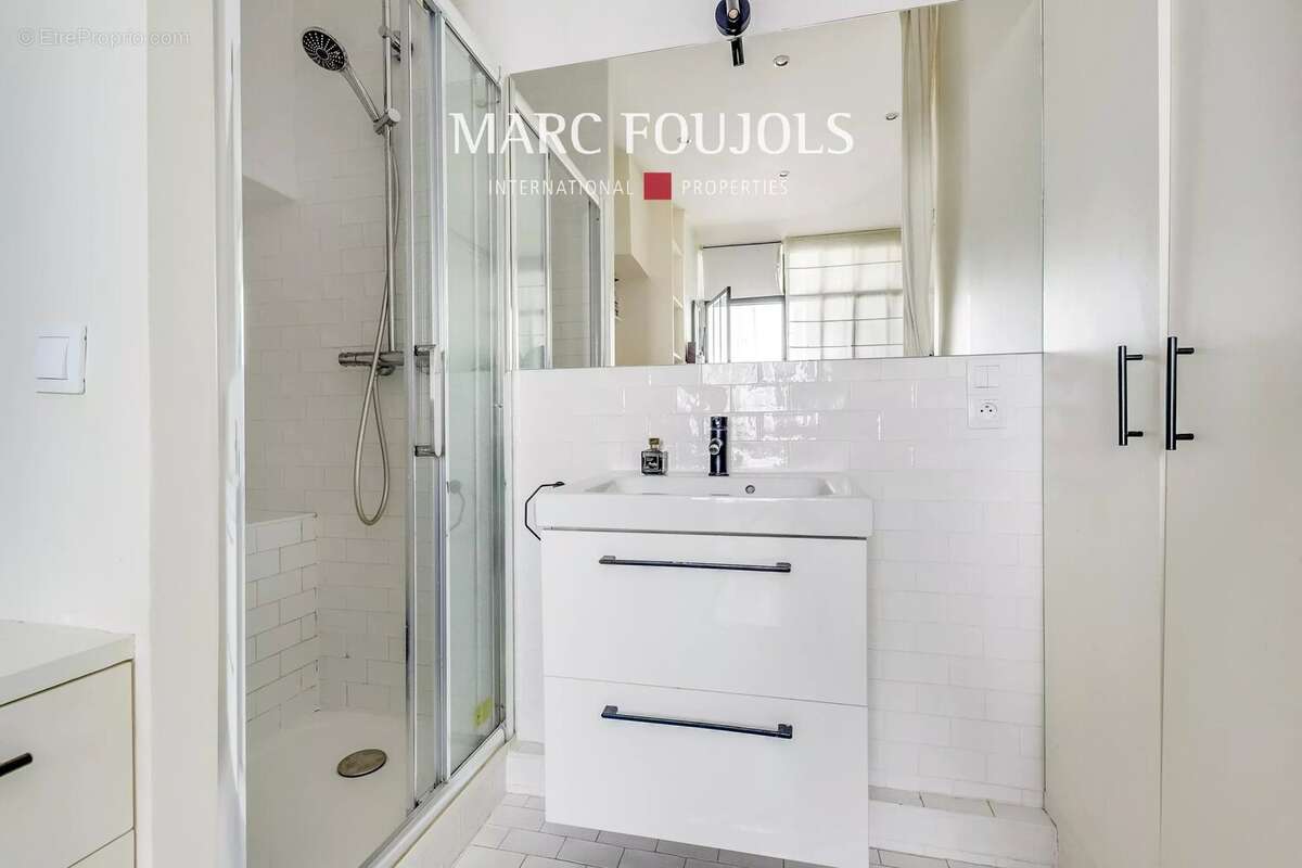 Appartement à PARIS-2E