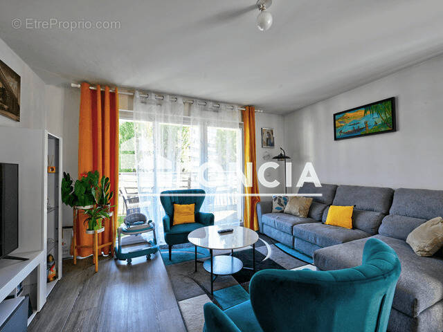 Appartement à FONTENAY-LE-FLEURY
