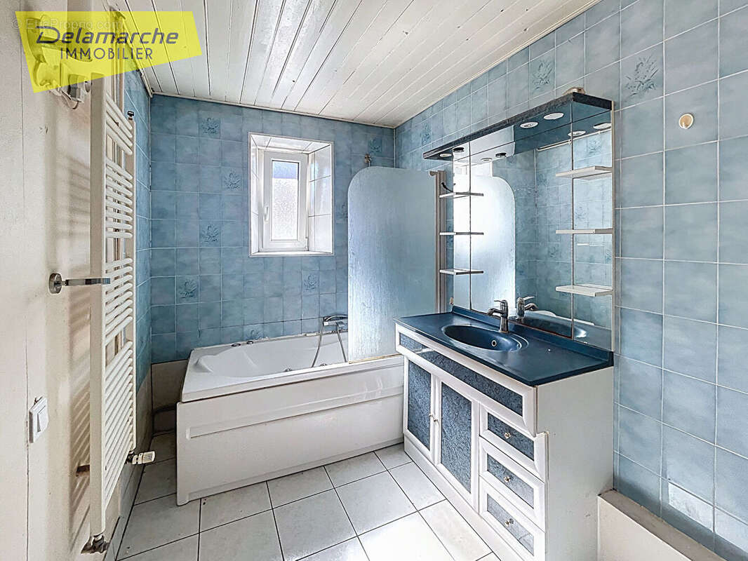 Maison à SAINT-SAUVEUR-LA-POMMERAYE