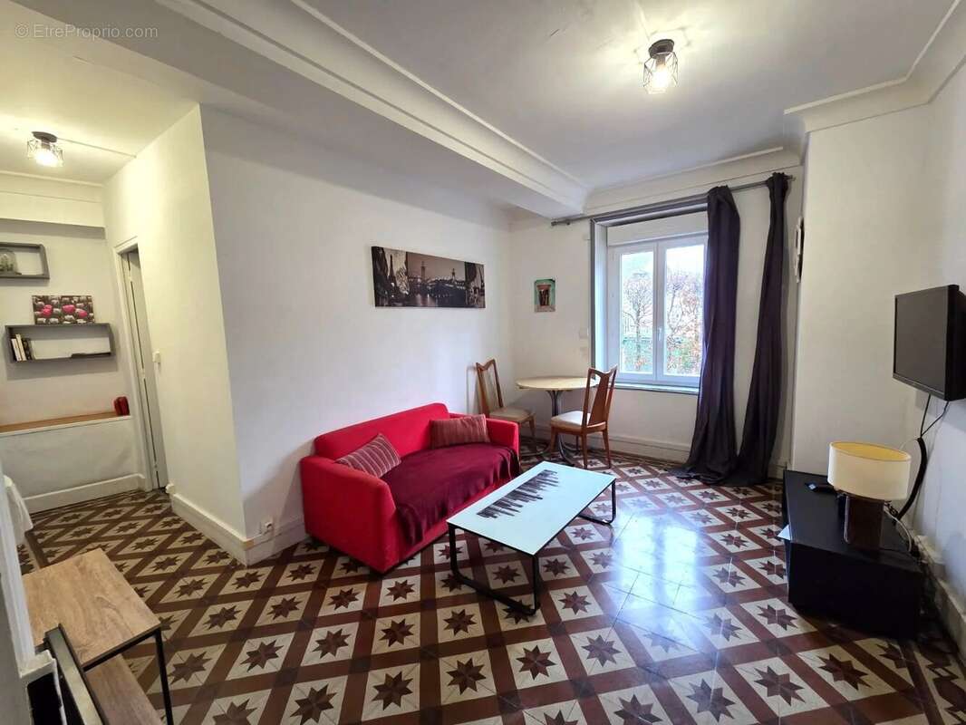 Maison à CROUY-SUR-COSSON