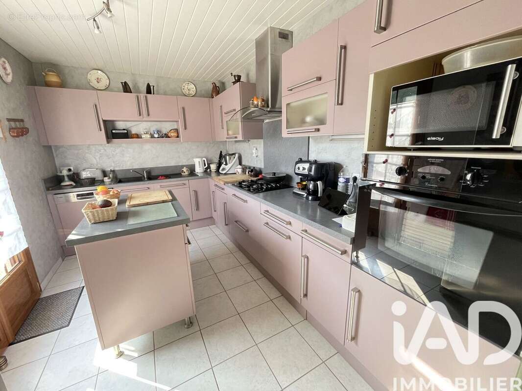 Maison 110 m² à Noisy-Rudignon  - photo 7
