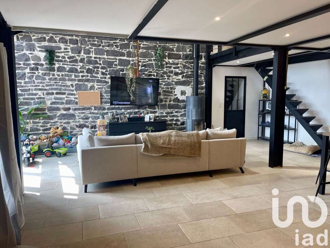 Photo 5 - Maison à VOLVIC