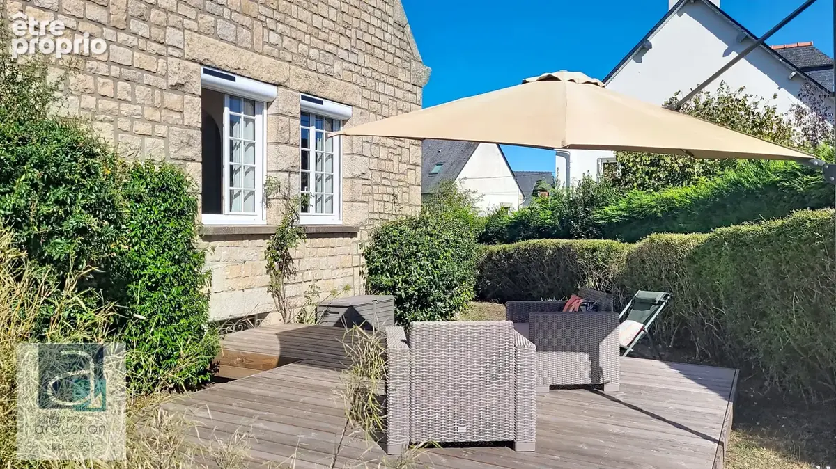 LANVALLAY : Belle traditionnelle Bretonne avec vie de plain pied, 5 chbres au  gout du jour ! - photo 15