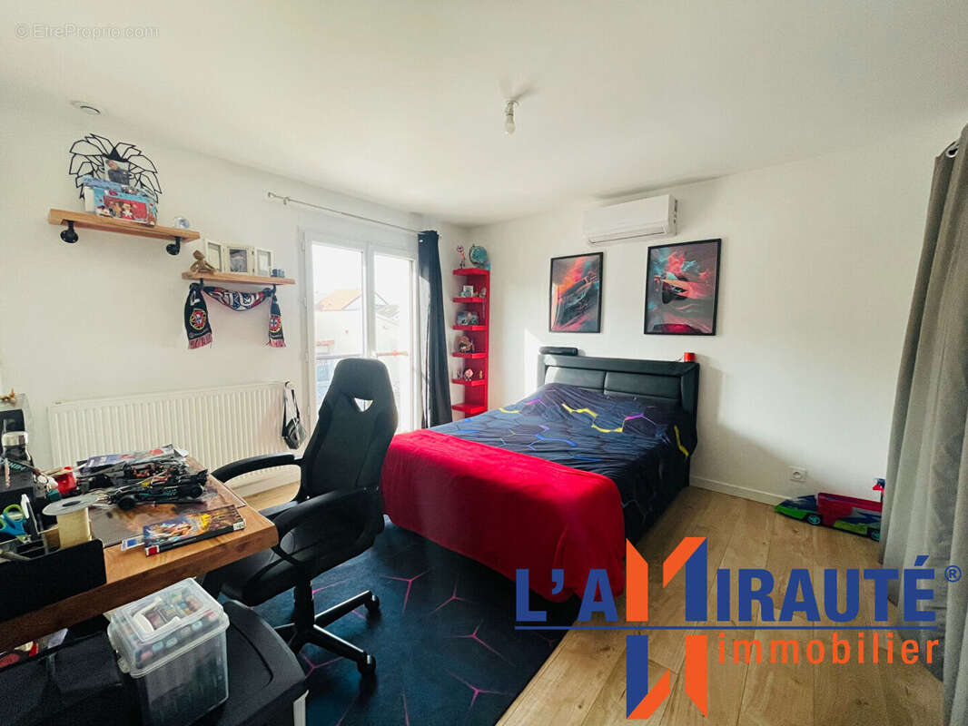 Maison à SARTROUVILLE