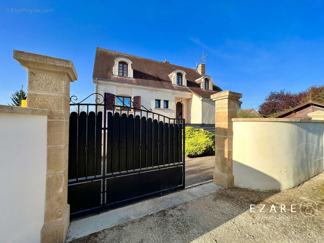 Maison à RUFFEY-LES-ECHIREY