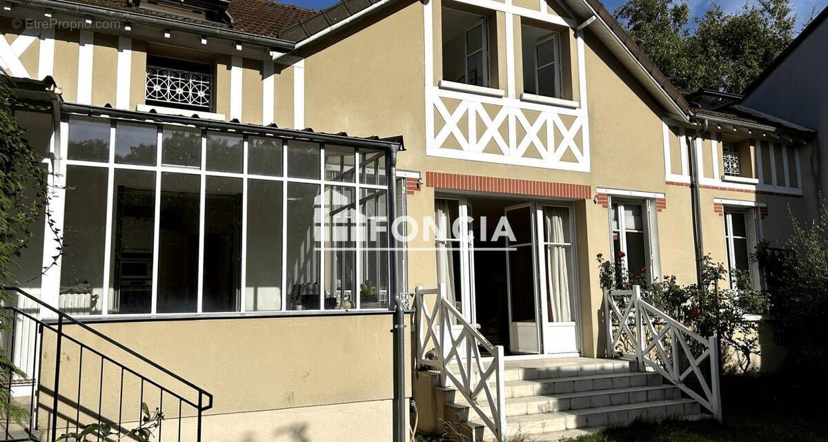 Maison à VERSAILLES