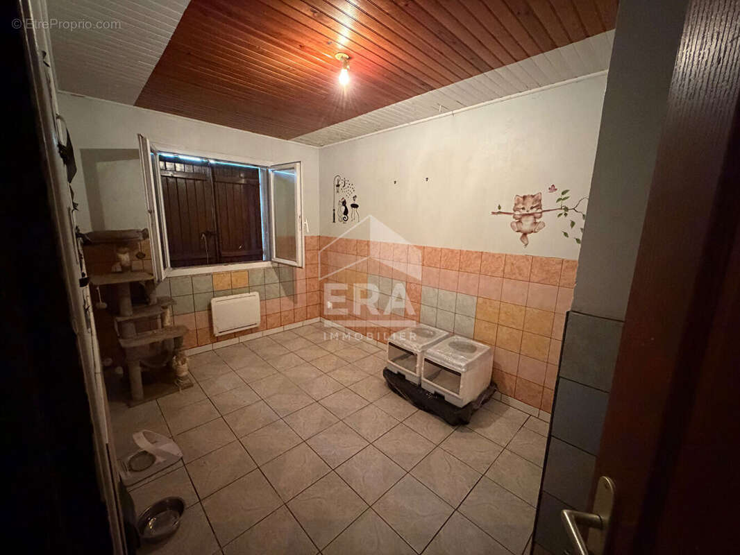 Maison à MONTEREAU-FAULT-YONNE