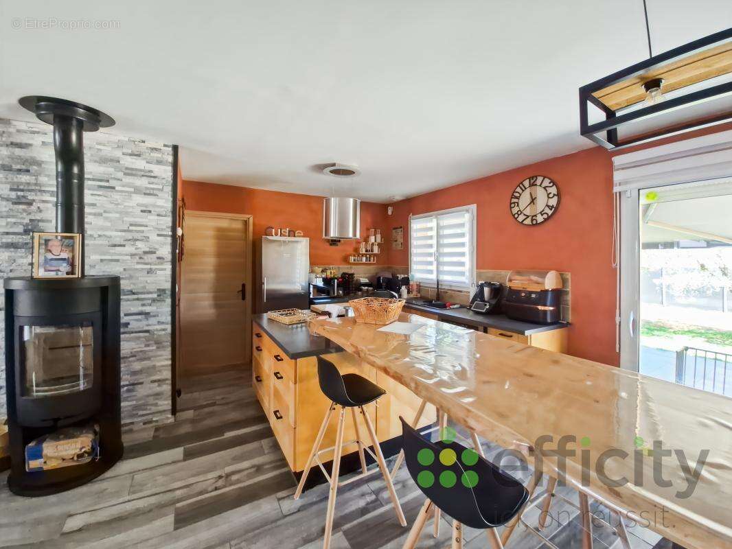 Maison 133 m² à Saint-Ouen-En-Belin  - photo 6