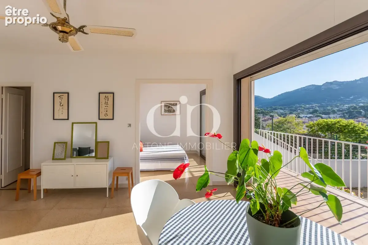 Cassis / appartement avec terrasse et jardin a proximite immediate du port - photo 13