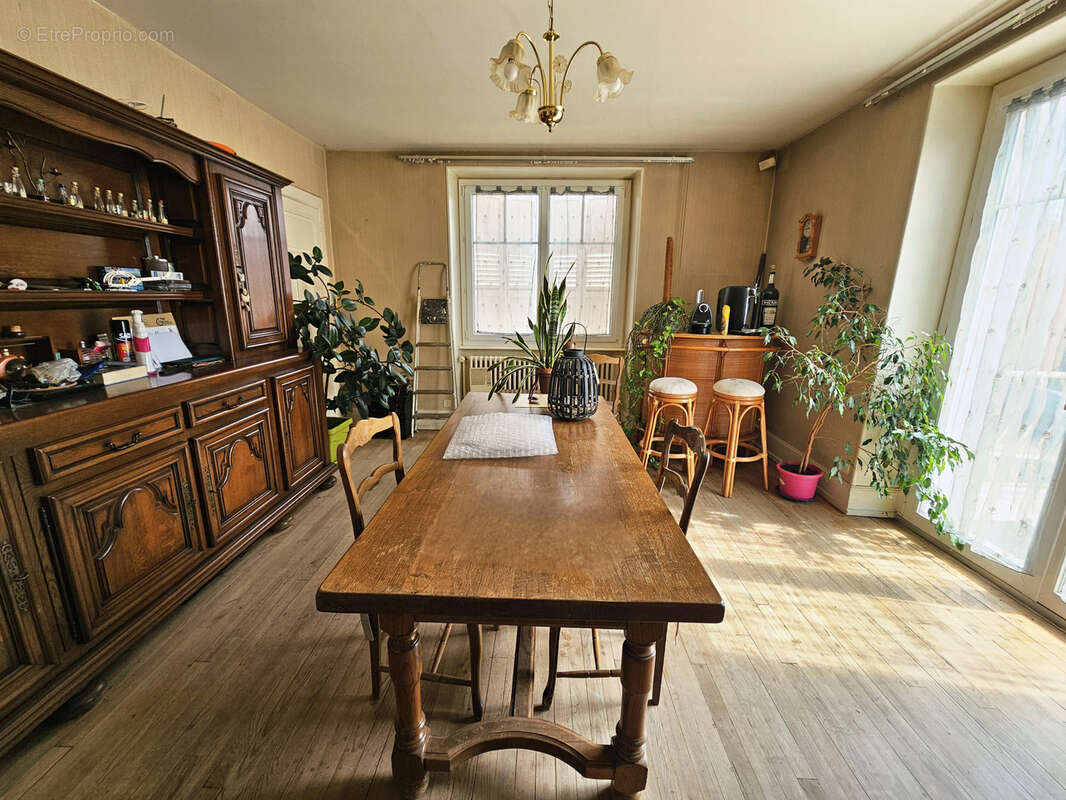 Maison à CHAMPAGNEY