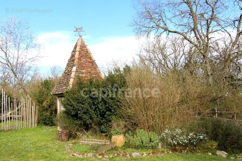 Maison à SAINT-CLAR