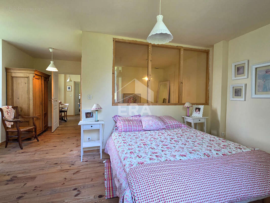 Maison à SAINT-PASTOUS