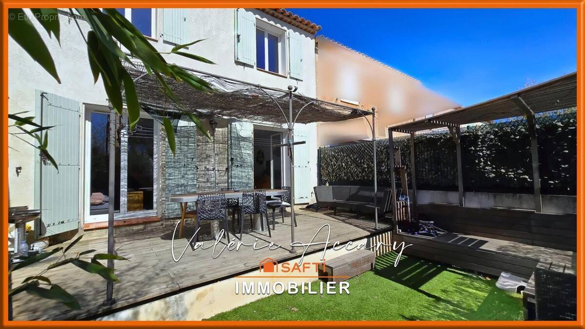 Photo 1 - Maison à CUERS