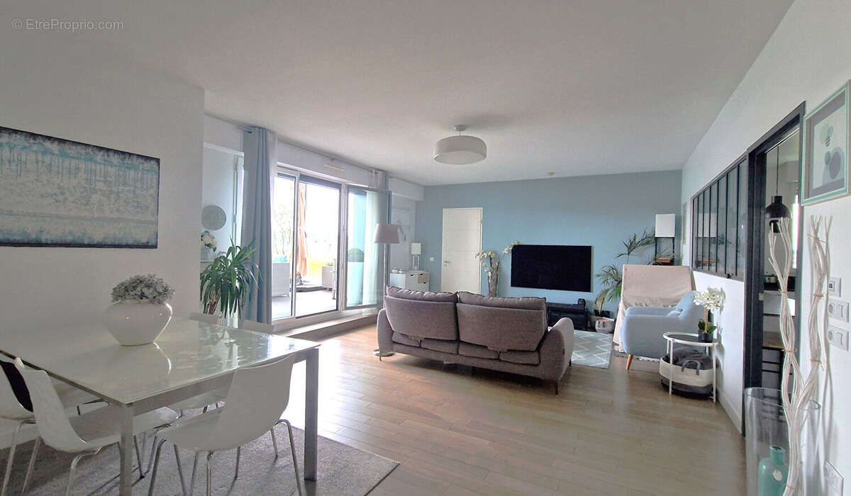 Appartement à ISSY-LES-MOULINEAUX
