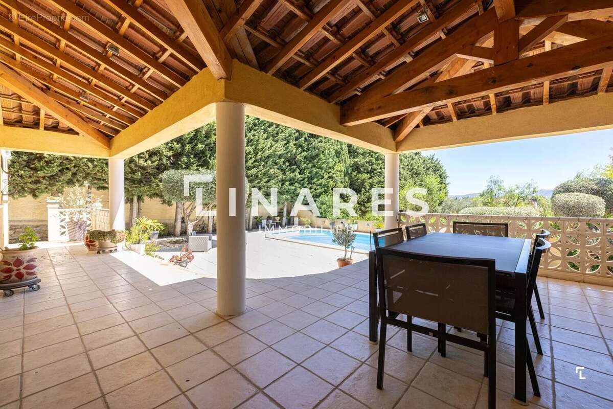 LA GRACIEUSE - Villa T4 de 165m² - Piscine - Parcelle 604m² - 13013 La Batarelle - photo 5