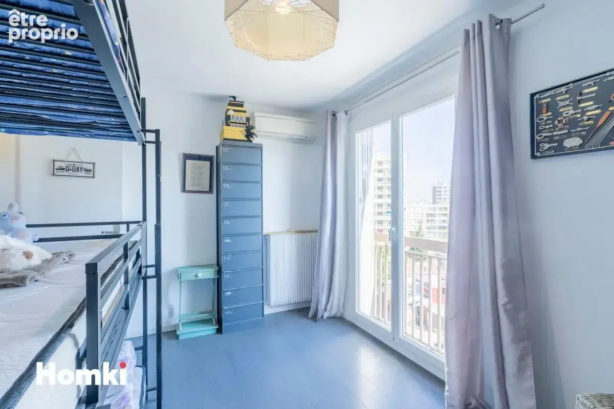 Appartement T5 de 99 m² à Marseille 13009, Boulevard de Sainte-Marguerite - photo 9