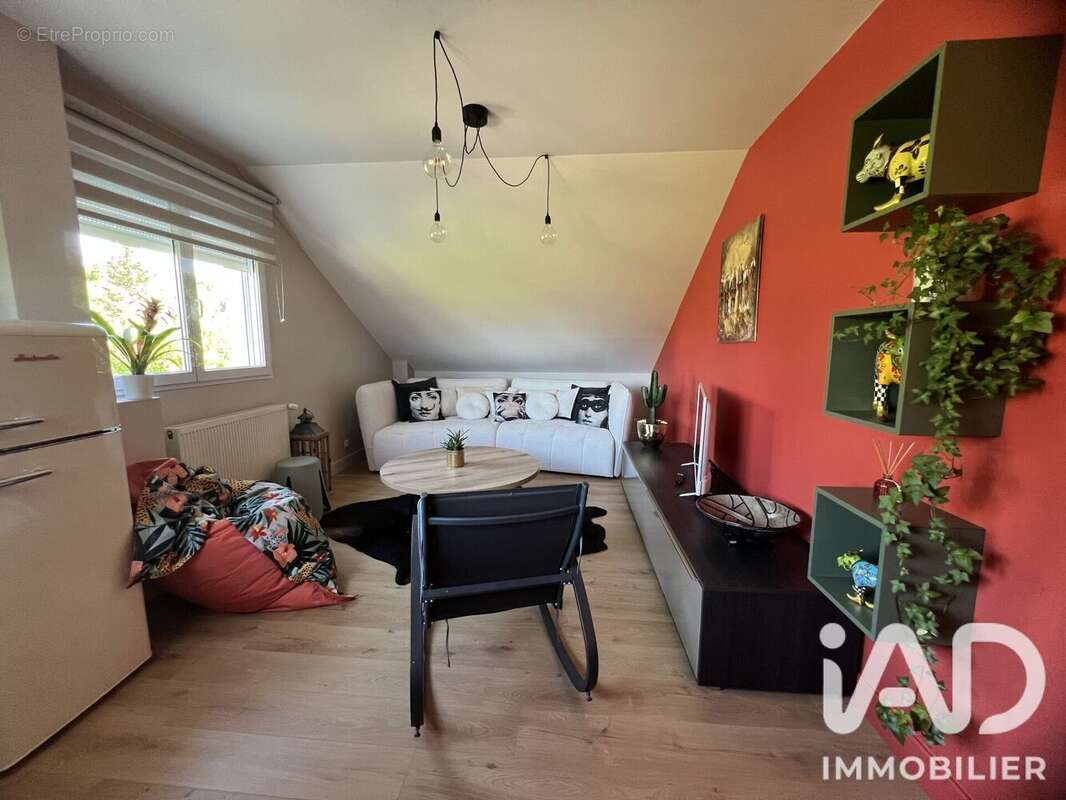 Maison 240 m² à Montferrand-Le-Chateau  - photo 5