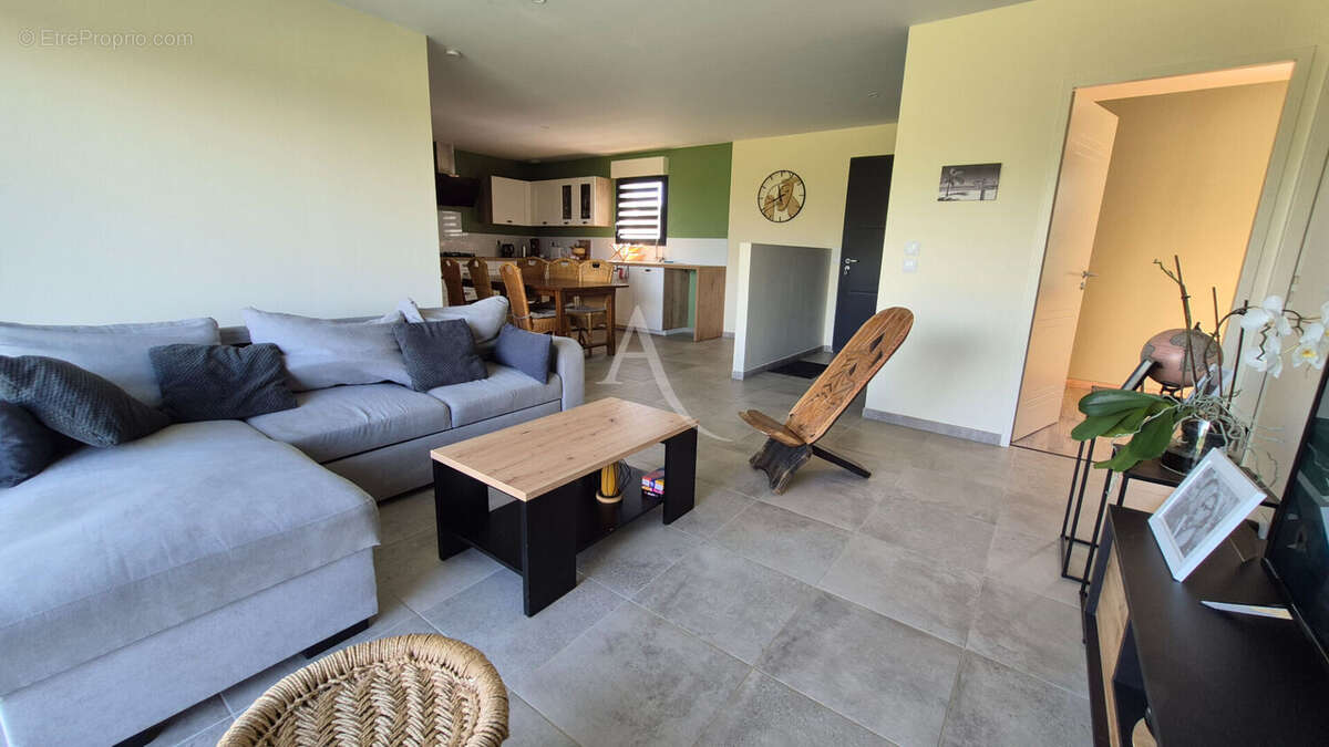 Maison à CORME-ROYAL