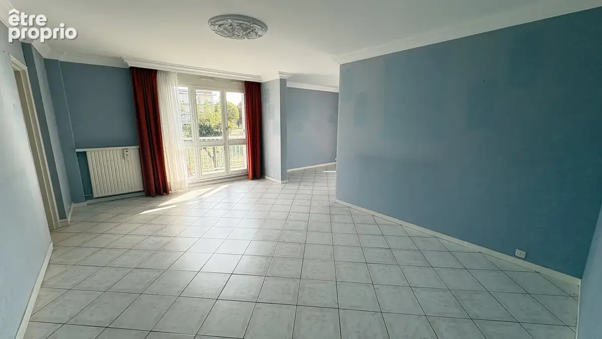 VAUJOURS   Appartement F4 avec balcon et parking en sous-sol - photo 5