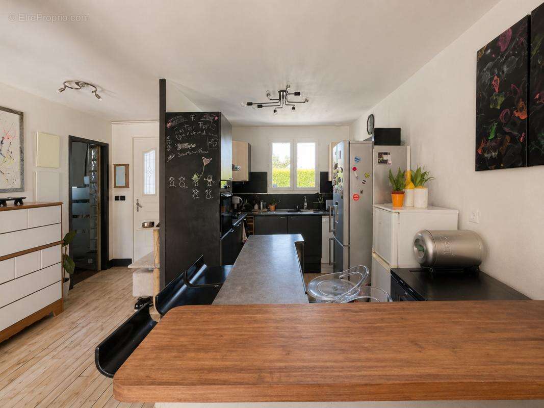 Maison 115 m² à Gilles  - photo 6