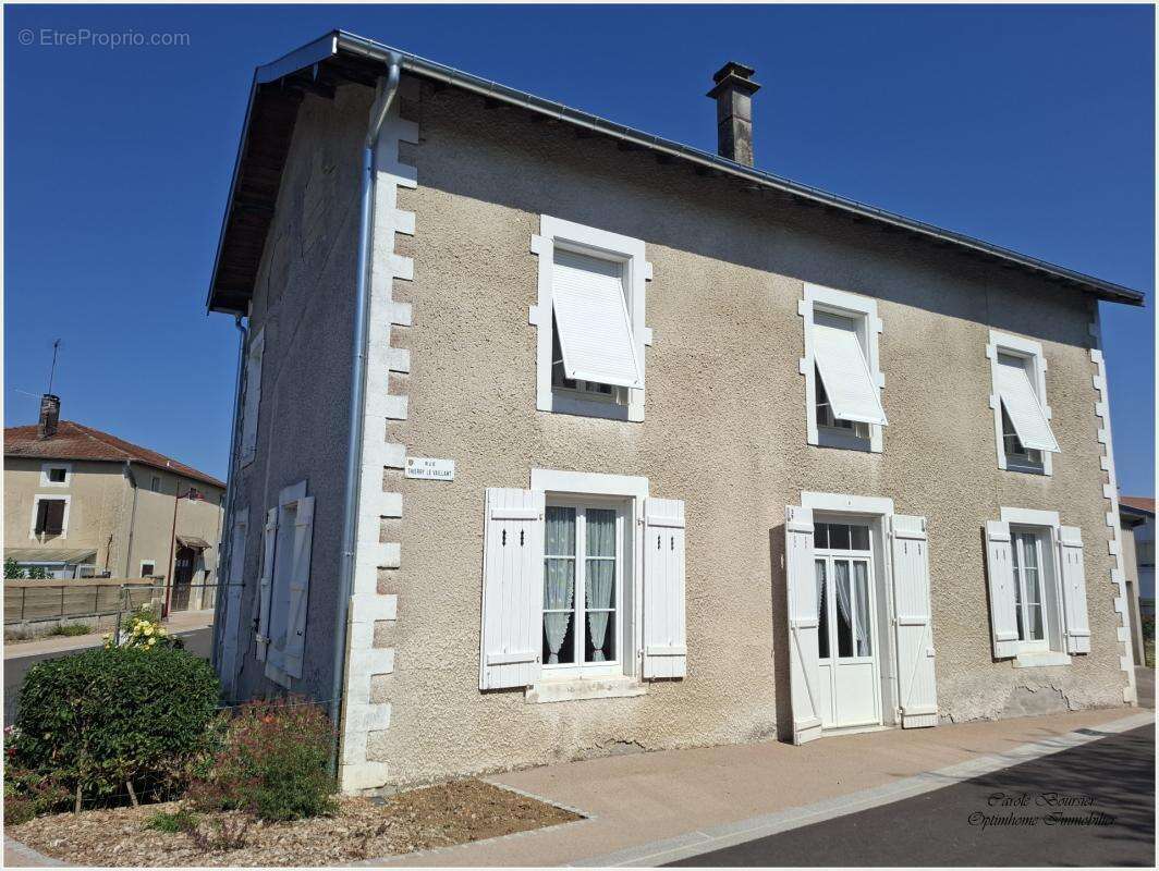 À VENDRE – Maison individuelle 6 pièces avec de beaux volumes et grenier aménageable à Châtenois (88) - photo 15