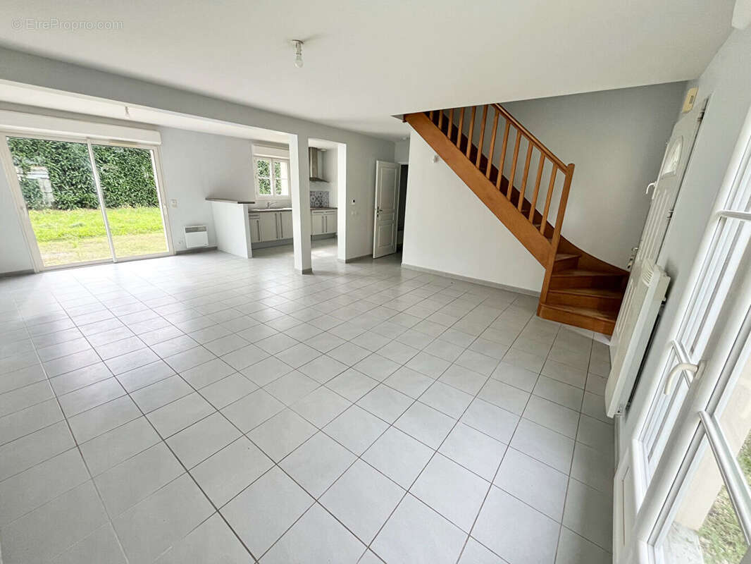 Maison à NOTRE-DAME-D&#039;OE