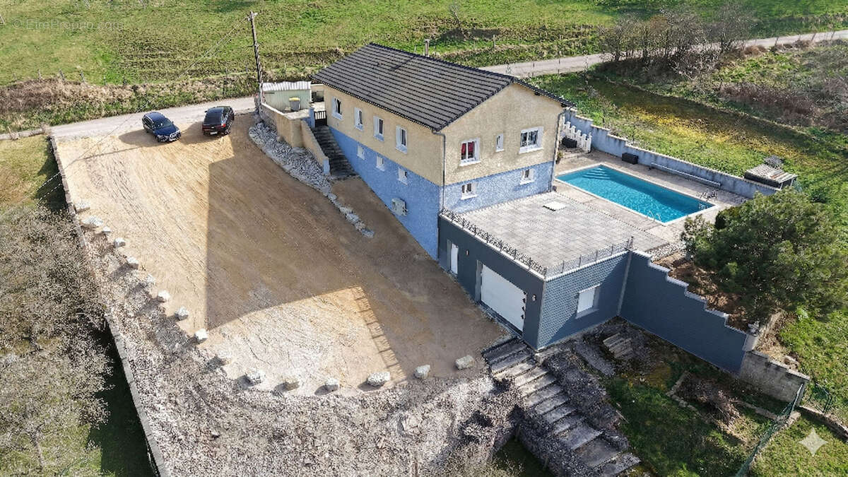 Maison à AMAGNEY