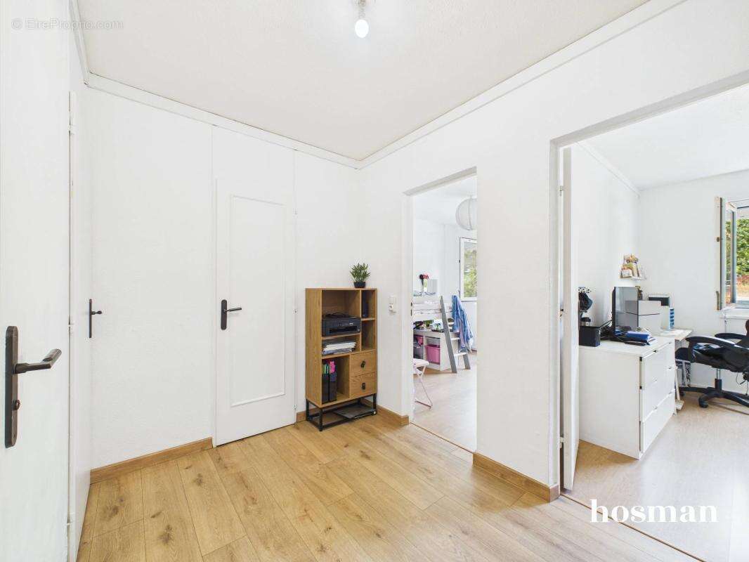 Charmant appartement 4 pièces de 83 m² rénové en 2020 - Rue du Croissant, Nantes - photo 15