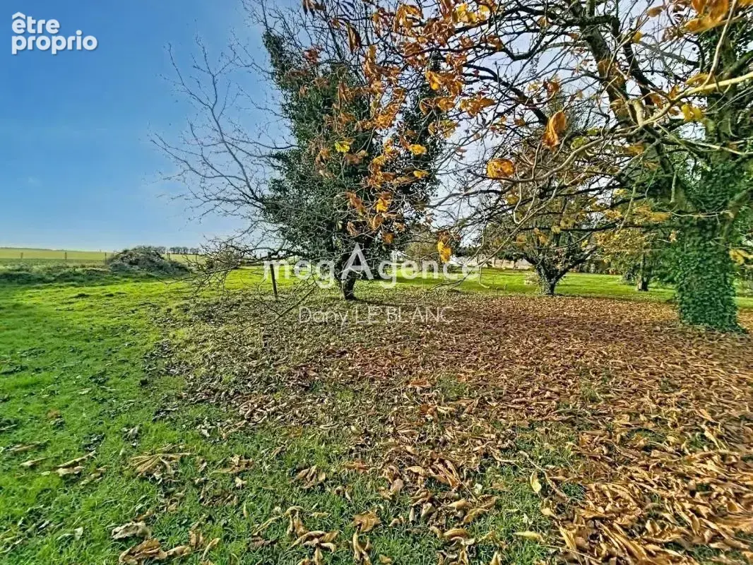 Terrain à bâtir 698 m² – Cadre paisible - photo 3
