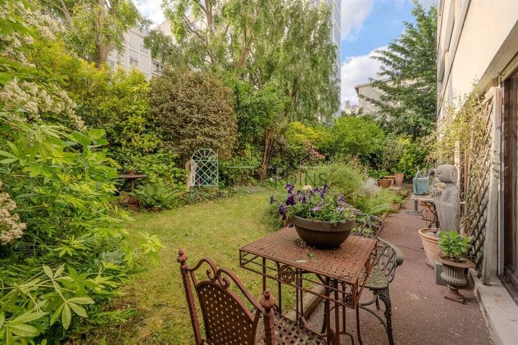 Appartement à PARIS-19E