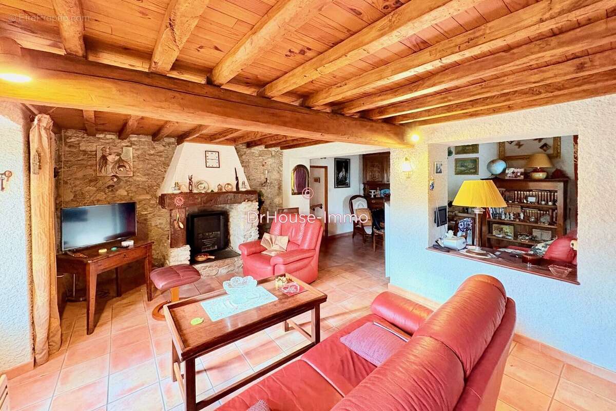 Maison à MOUSSOULENS