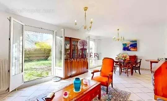 Maison à LONGJUMEAU