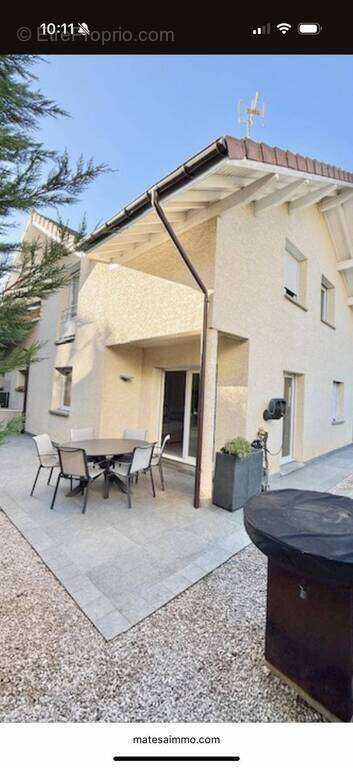 Maison à SAINT-GENIS-POUILLY