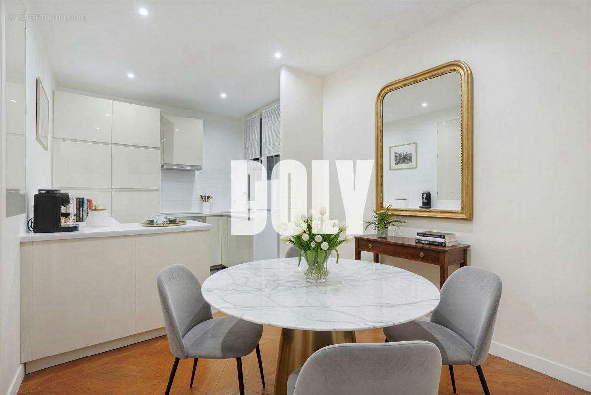 Appartement à PARIS-3E