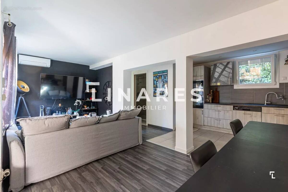 Appartement à MARSEILLE-11E