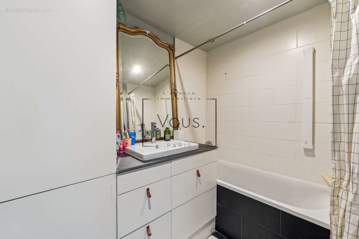 Appartement à PARIS-3E