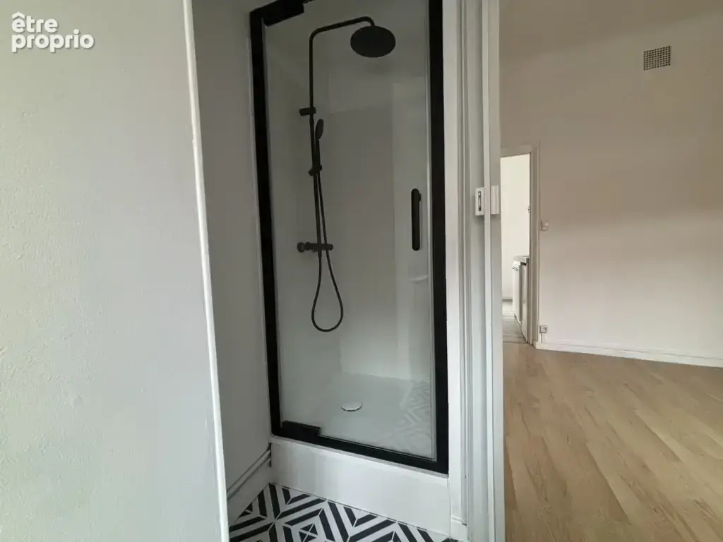 Lille saint-maurice pellevoisin   appartement t2 lumineux et climatisé   petite copropriété - photo 7