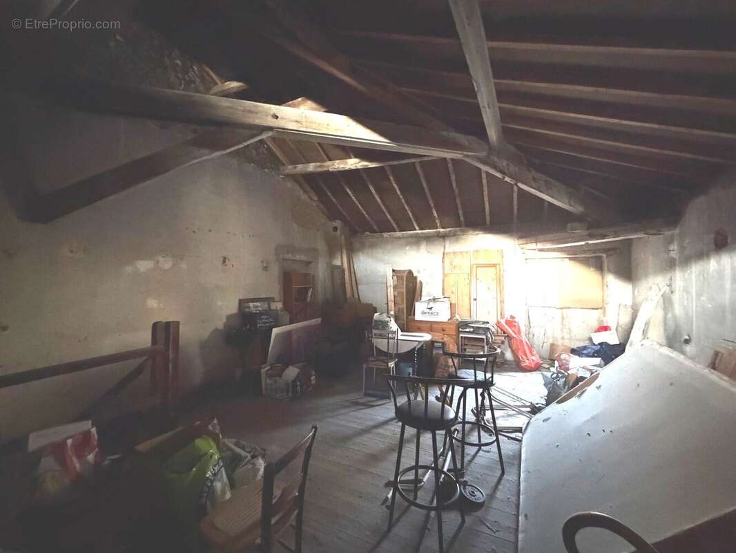Maison 100 m² à Romans-Sur-Isere  - photo 8