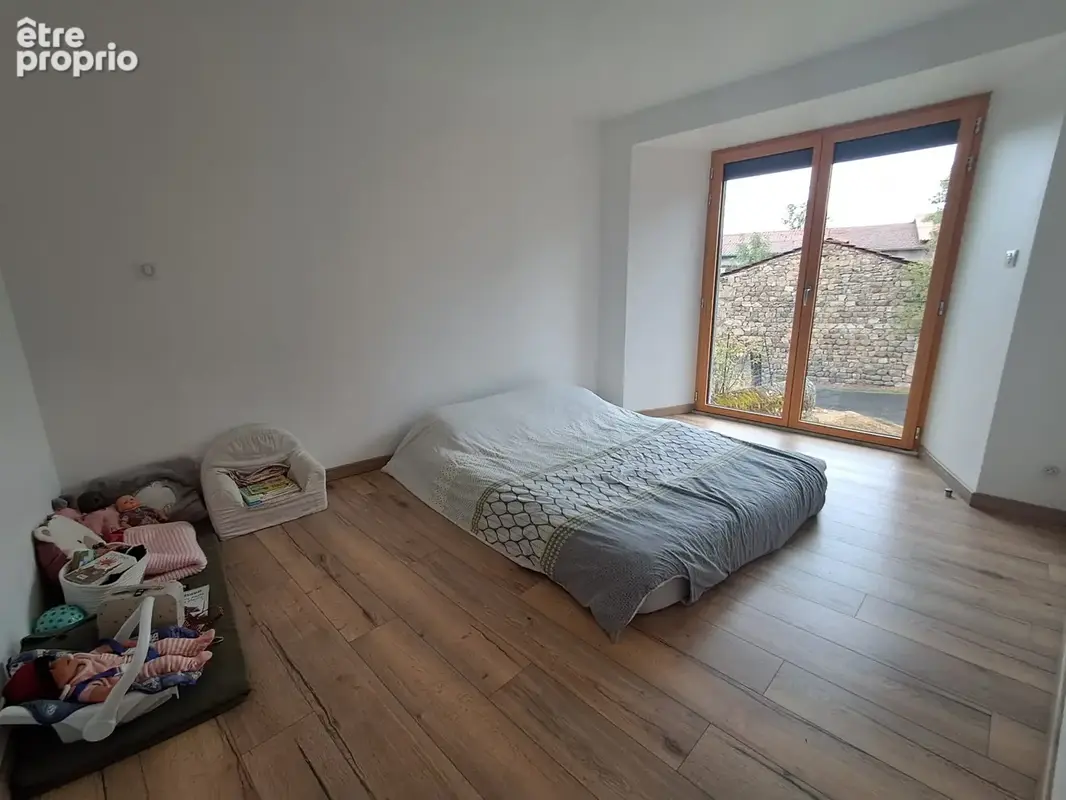 Maison 5 pièces 150 m² à vendre à Saint-Pal-De-Chalencon (43500) - photo 9